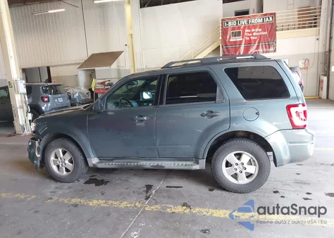 2012 Ford Escape Xlt z USA, uszkodzony, nr VIN 1FMCU0D73CKB33090